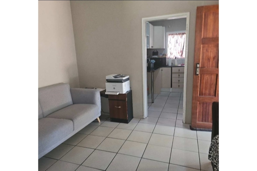 2 Bedroom Property for Sale in Floors Northern Cape